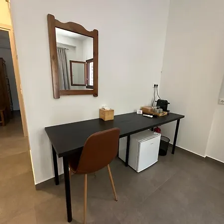 アパート Pelion Roots ザゴラ